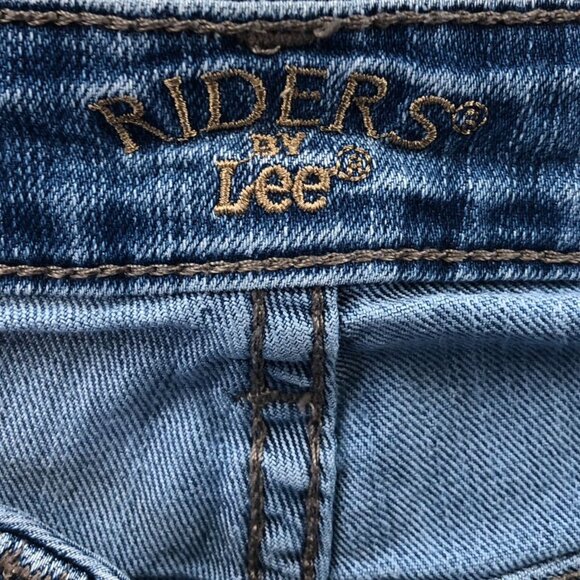 Riders By Lee Women's Capri Jeans Size 32x28 Measured Blue Denim Cropped Casual - Picture 3 of 11